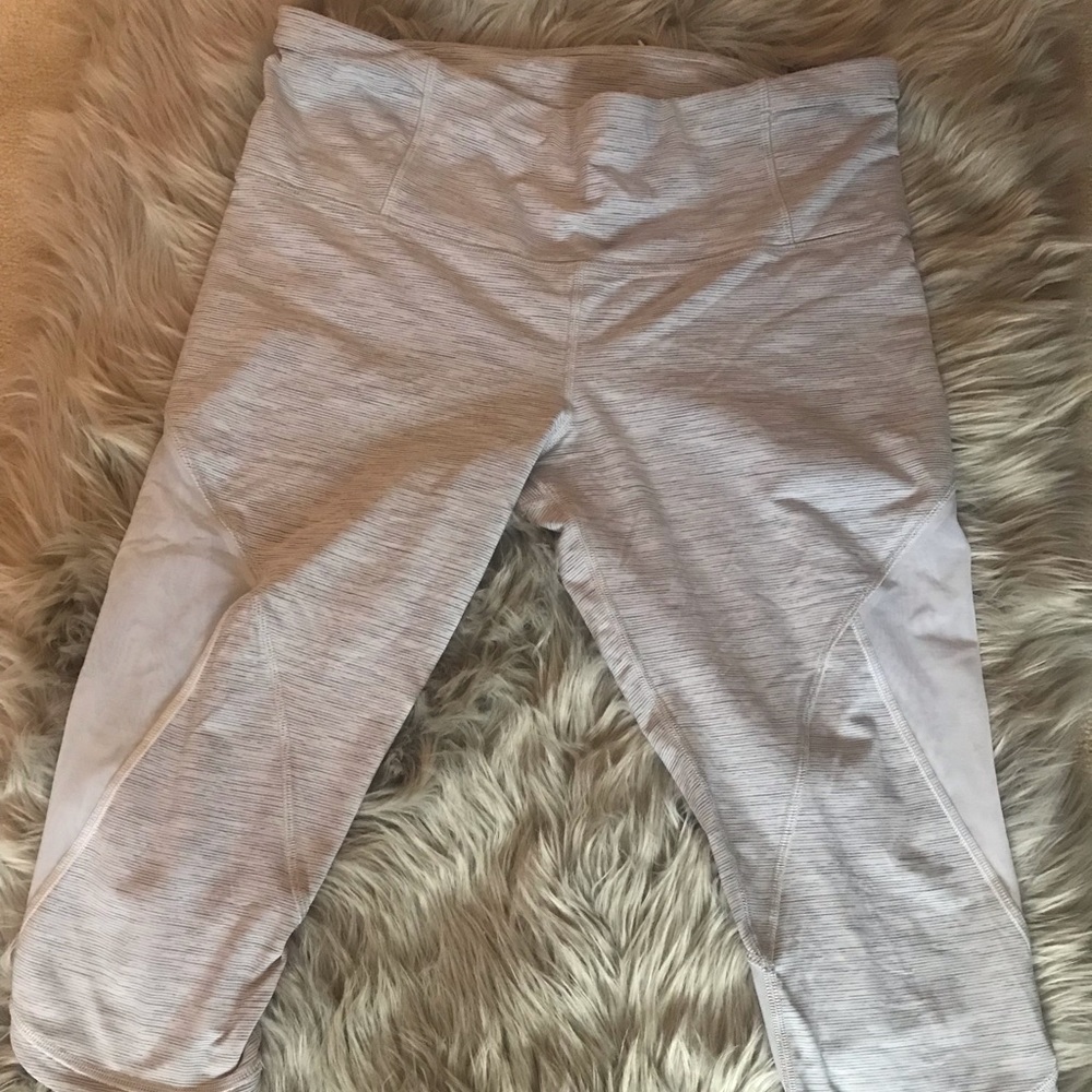 Lululemon cropped